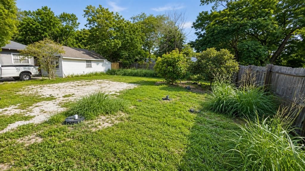 На продажу: $180,000 (2 спален, 2 ванн, 720 Квадратных фут)