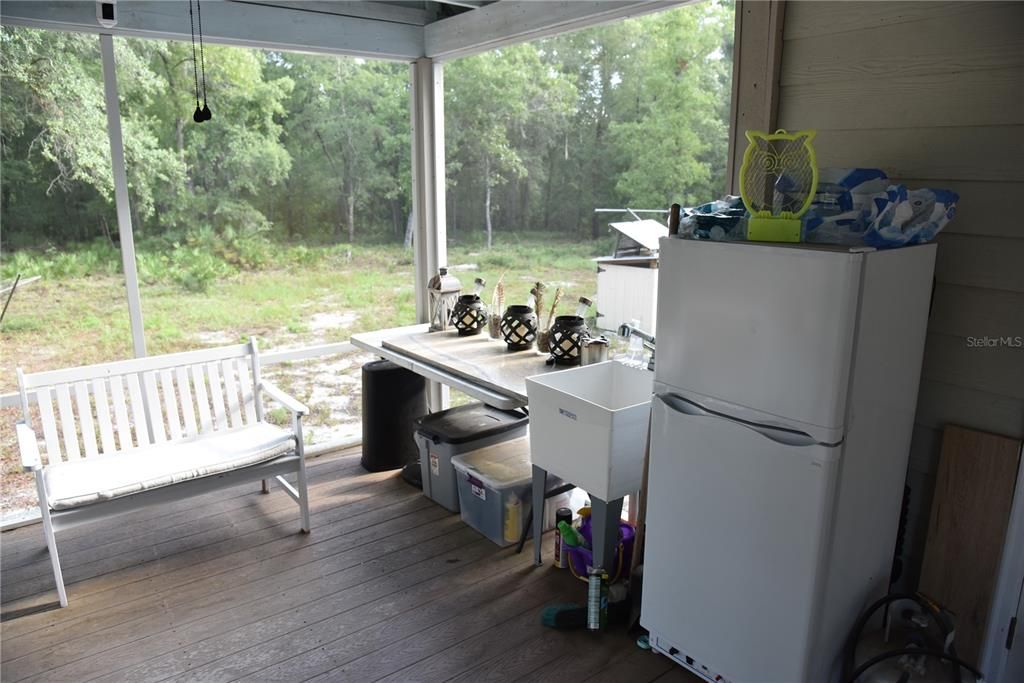For Sale: $1,249,000 (2 beds, 1 baths, 564 Square Feet)