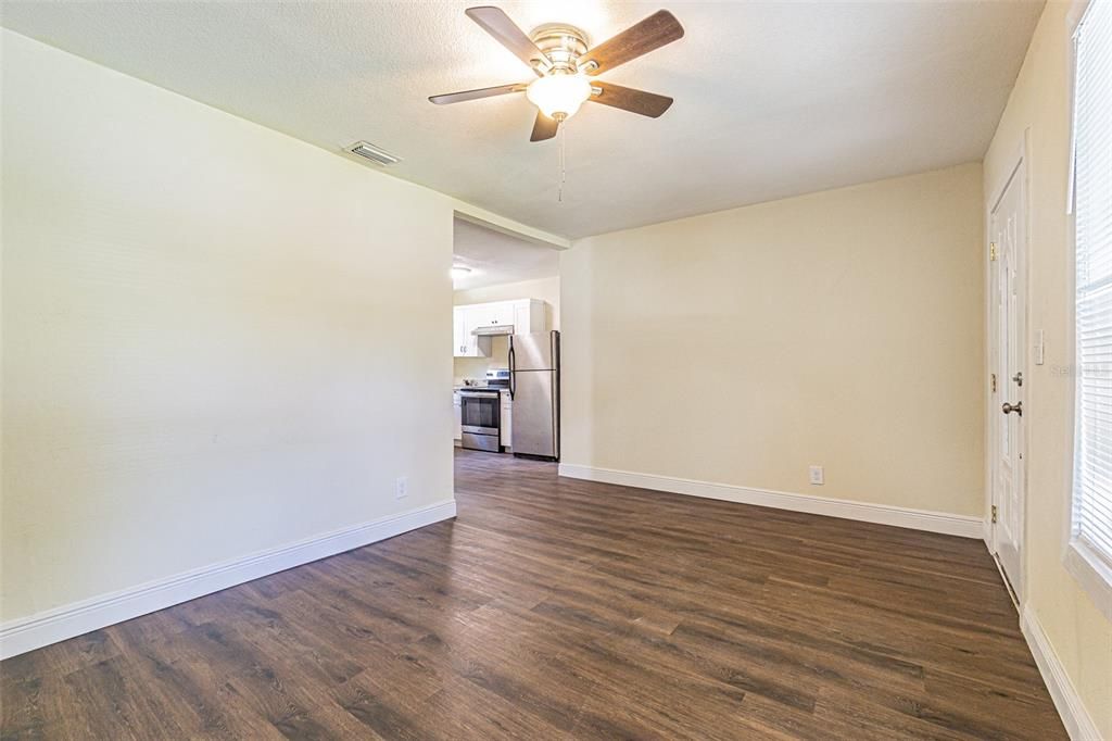 For Rent: $1,995 (3 beds, 2 baths, 1356 Square Feet)