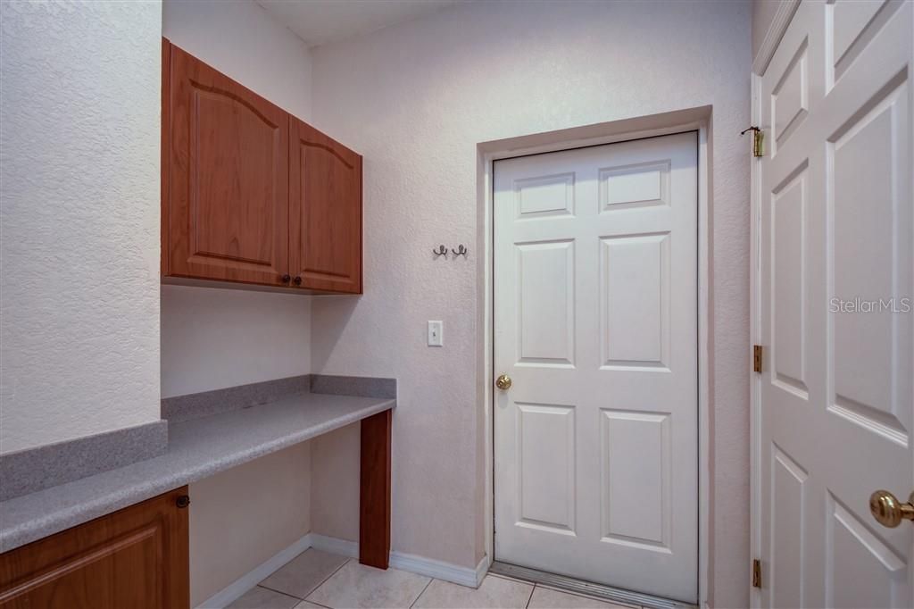 В аренду: $2,995 (3 спален, 2 ванн, 2036 Квадратных фут)