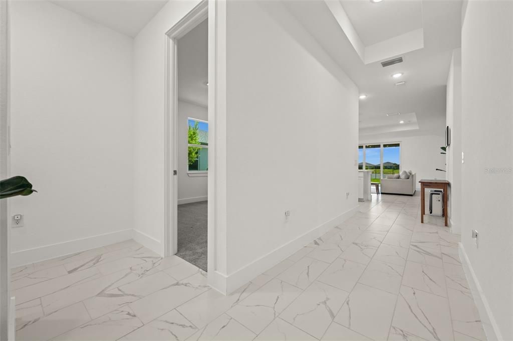 En Venta: $429,000 (3 camas, 2 baños, 1921 Pies cuadrados)