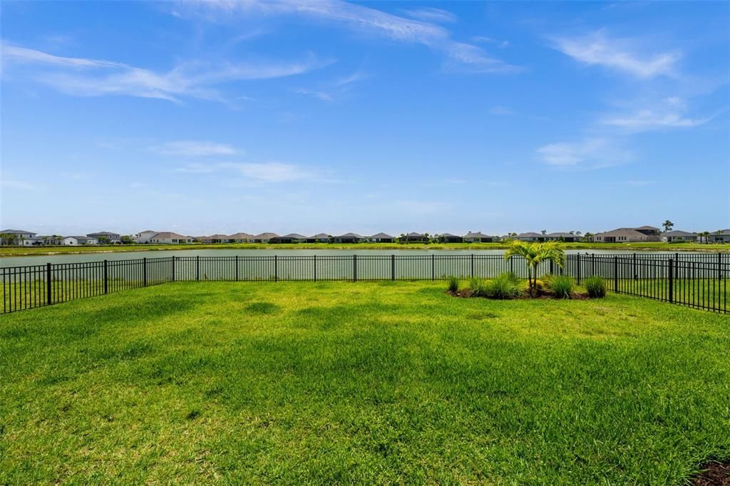 En Venta: $429,000 (3 camas, 2 baños, 1921 Pies cuadrados)