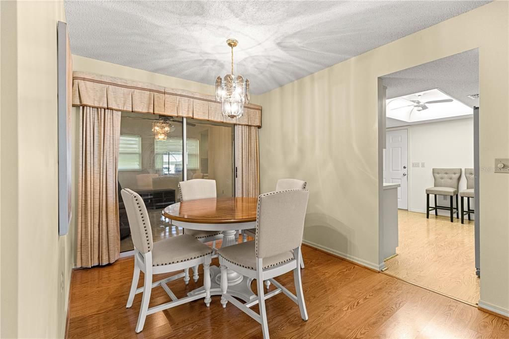 Activo con contrato: $175,000 (2 camas, 2 baños, 1312 Pies cuadrados)