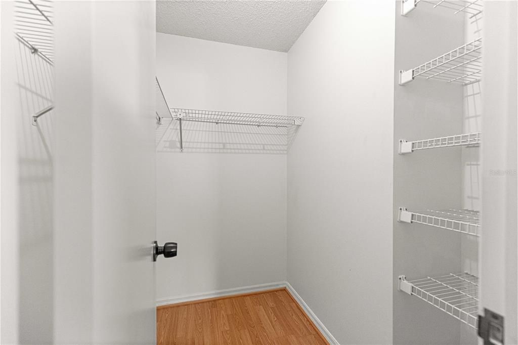Activo con contrato: $175,000 (2 camas, 2 baños, 1312 Pies cuadrados)
