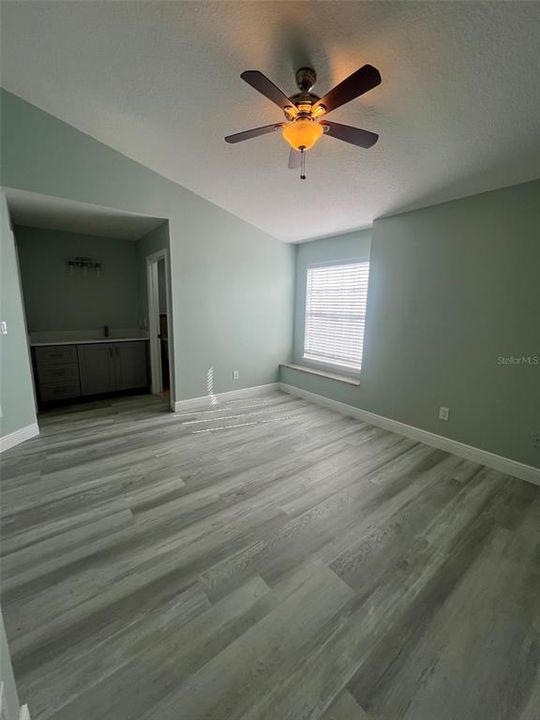 В аренду: $2,195 (2 спален, 2 ванн, 1223 Квадратных фут)
