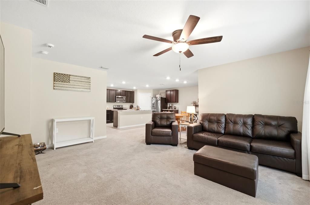 For Sale: $397,900 (4 beds, 2 baths, 1830 Square Feet)