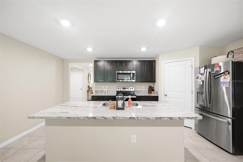 For Sale: $397,900 (4 beds, 2 baths, 1830 Square Feet)