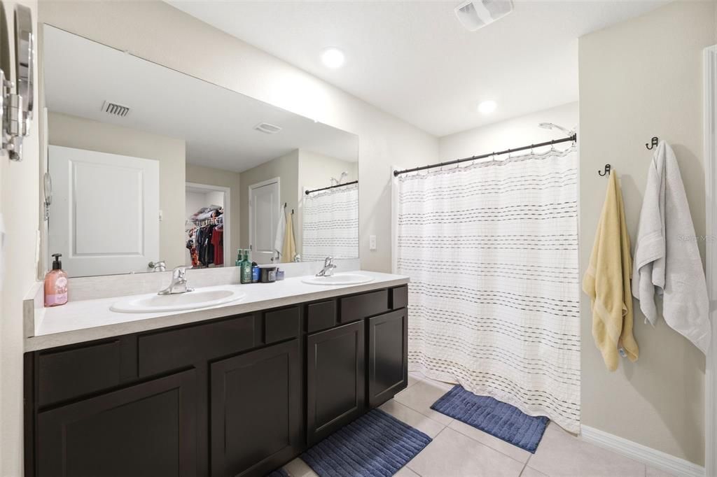 For Sale: $397,900 (4 beds, 2 baths, 1830 Square Feet)