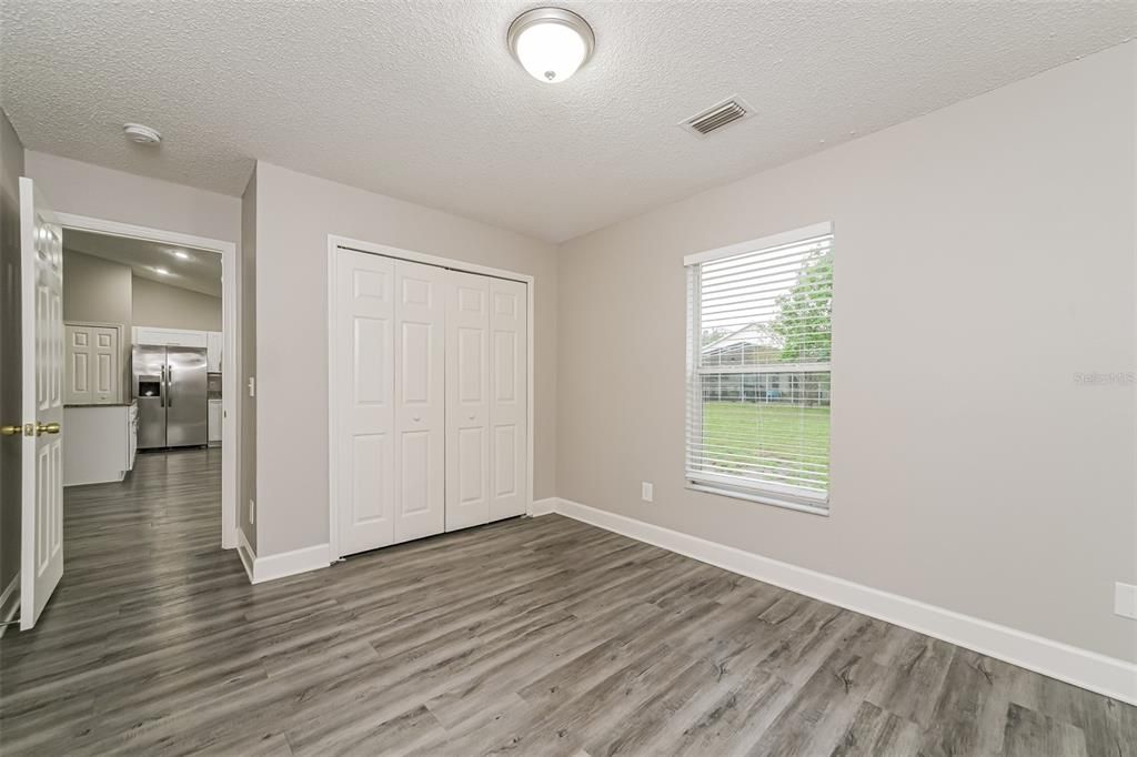 Active With Contract: $334,900 (3 beds, 2 baths, 1790 Square Feet)