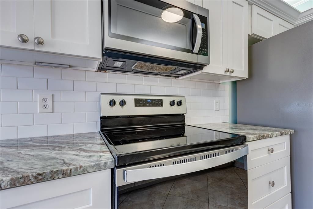 En Venta: $261,000 (2 camas, 2 baños, 1400 Pies cuadrados)