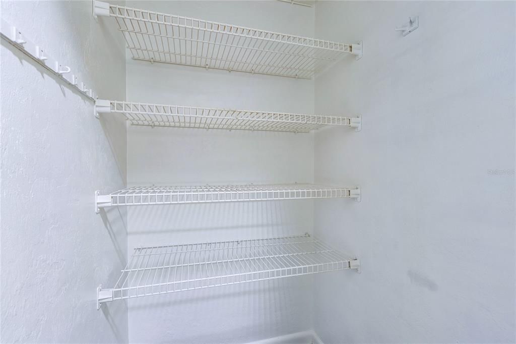 En Venta: $261,000 (2 camas, 2 baños, 1400 Pies cuadrados)