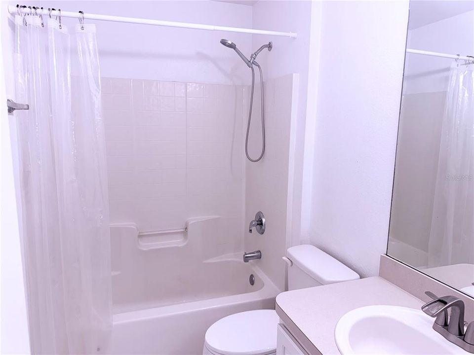 En Renta: $2,200 (4 camas, 2 baños, 1902 Pies cuadrados)