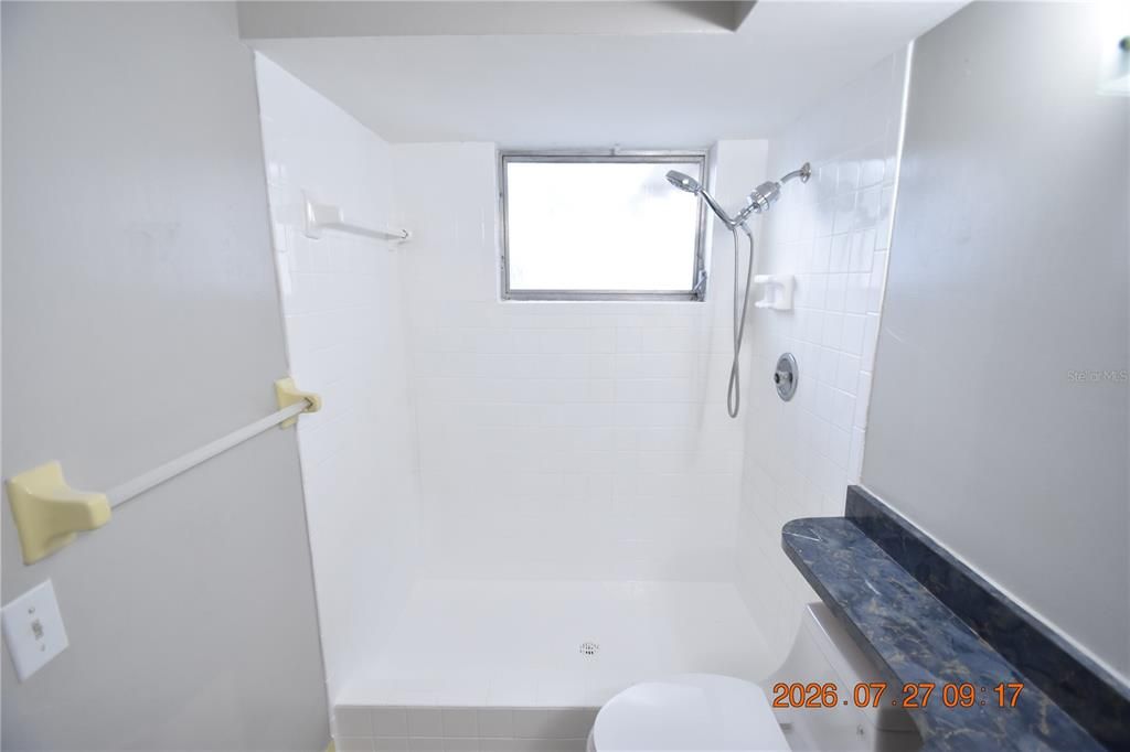 В аренду: $1,750 (3 спален, 2 ванн, 1385 Квадратных фут)