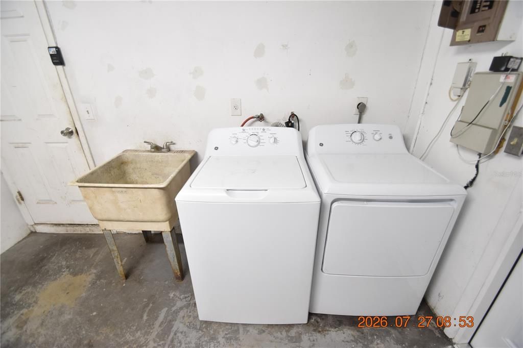 В аренду: $1,750 (3 спален, 2 ванн, 1385 Квадратных фут)
