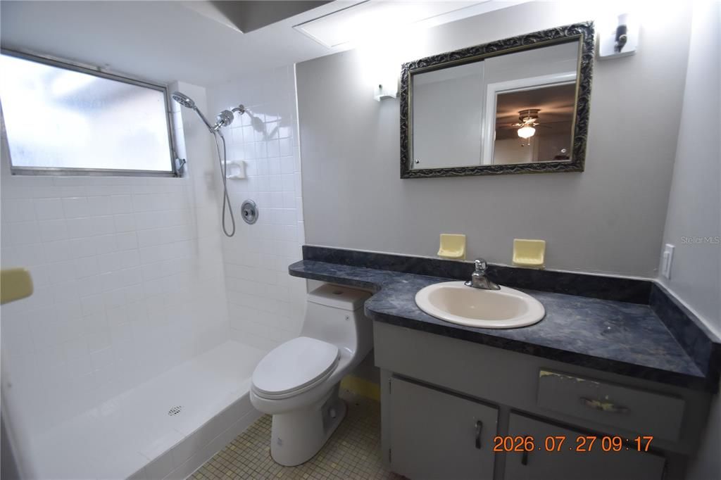 В аренду: $1,750 (3 спален, 2 ванн, 1385 Квадратных фут)