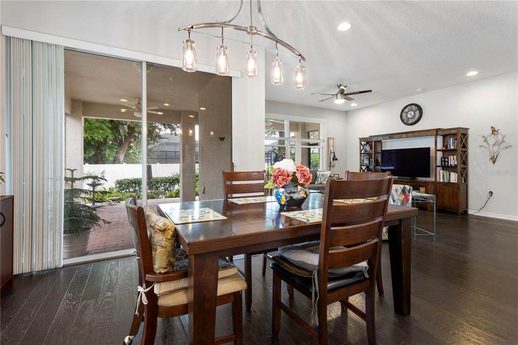 En Venta: $515,000 (3 camas, 2 baños, 1895 Pies cuadrados)