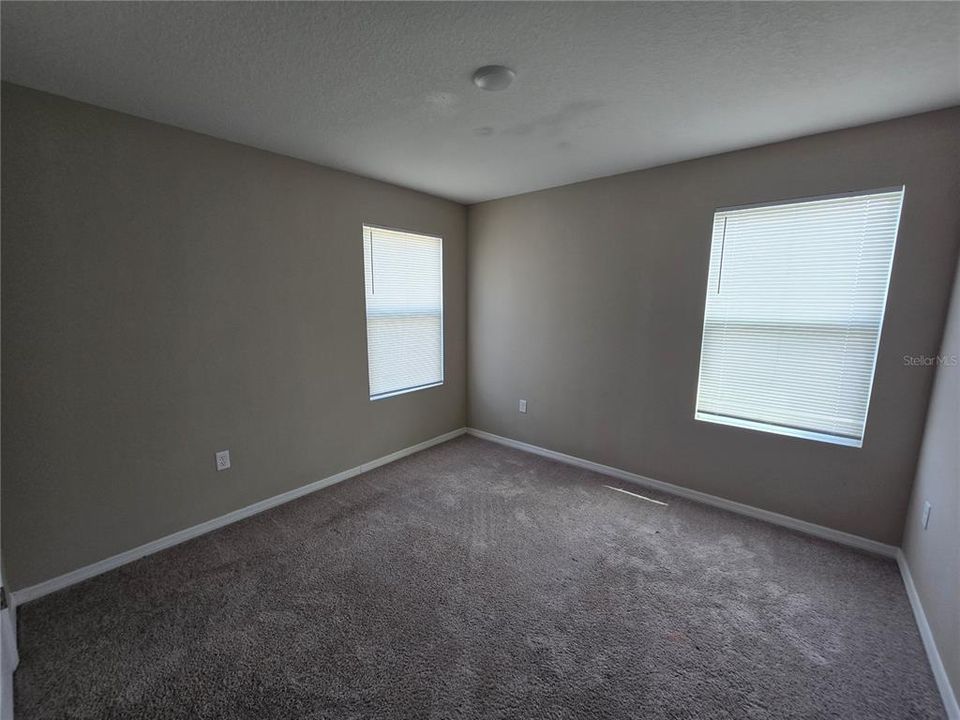 For Rent: $2,600 (5 beds, 3 baths, 2885 Square Feet)