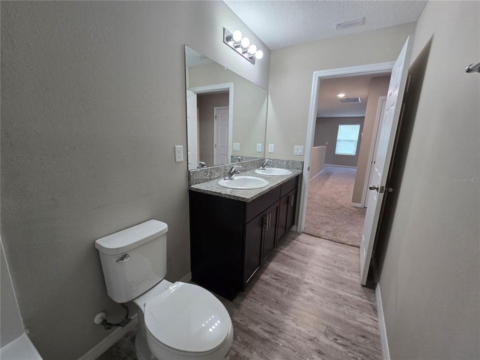 For Rent: $2,600 (5 beds, 3 baths, 2885 Square Feet)