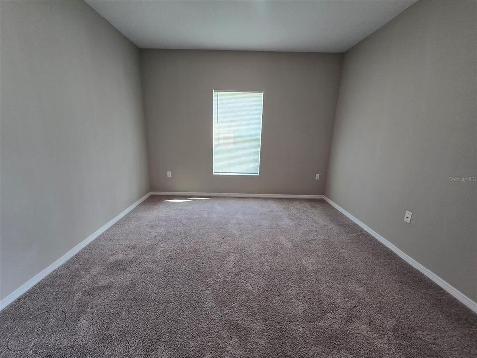 For Rent: $2,600 (5 beds, 3 baths, 2885 Square Feet)