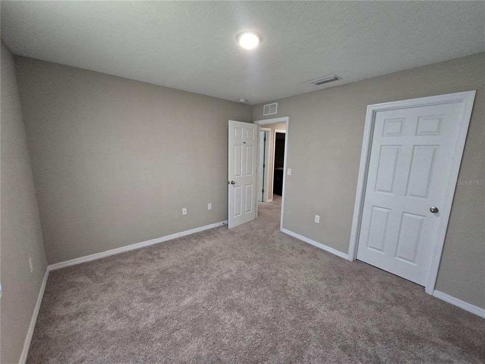 For Rent: $2,600 (5 beds, 3 baths, 2885 Square Feet)