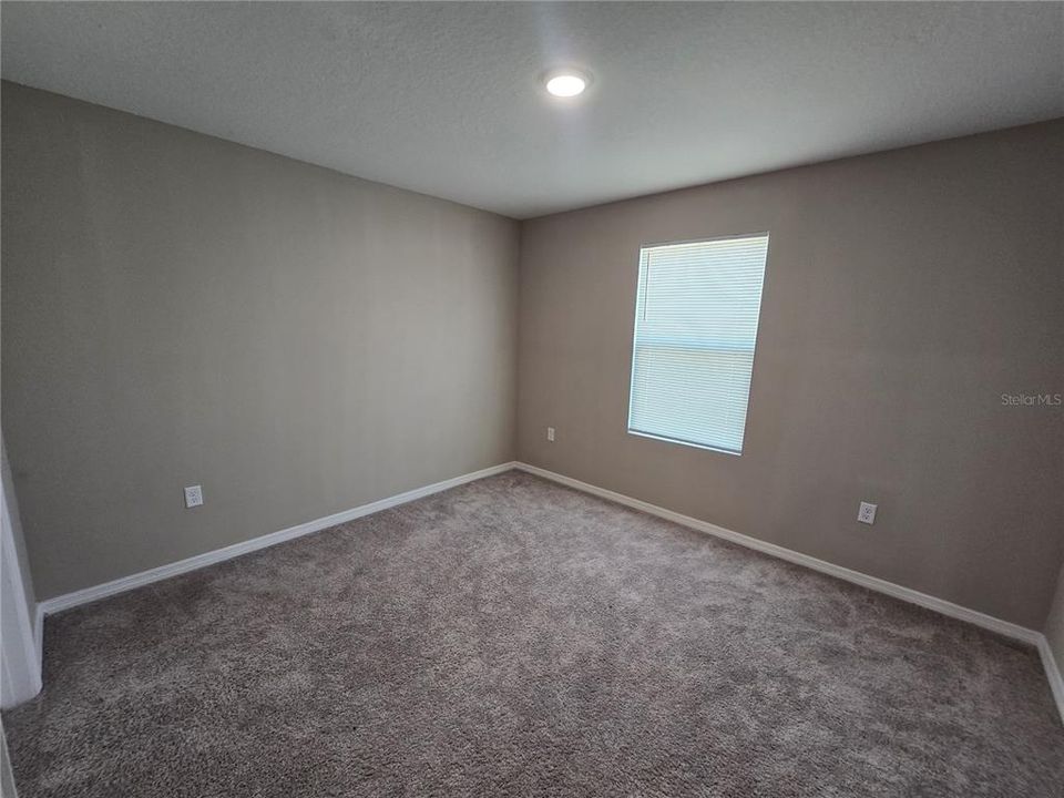 For Rent: $2,600 (5 beds, 3 baths, 2885 Square Feet)