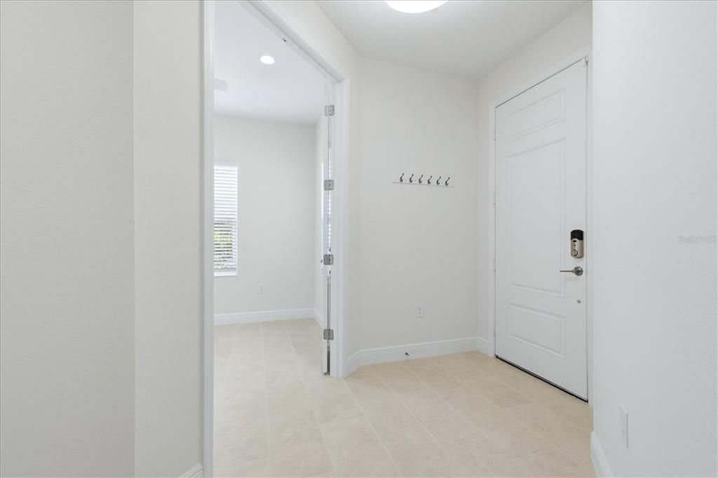 En Venta: $569,000 (3 camas, 2 baños, 1862 Pies cuadrados)