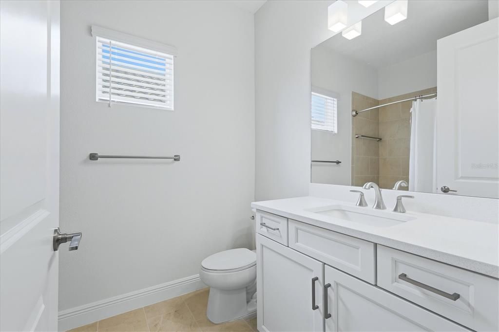 En Venta: $569,000 (3 camas, 2 baños, 1862 Pies cuadrados)