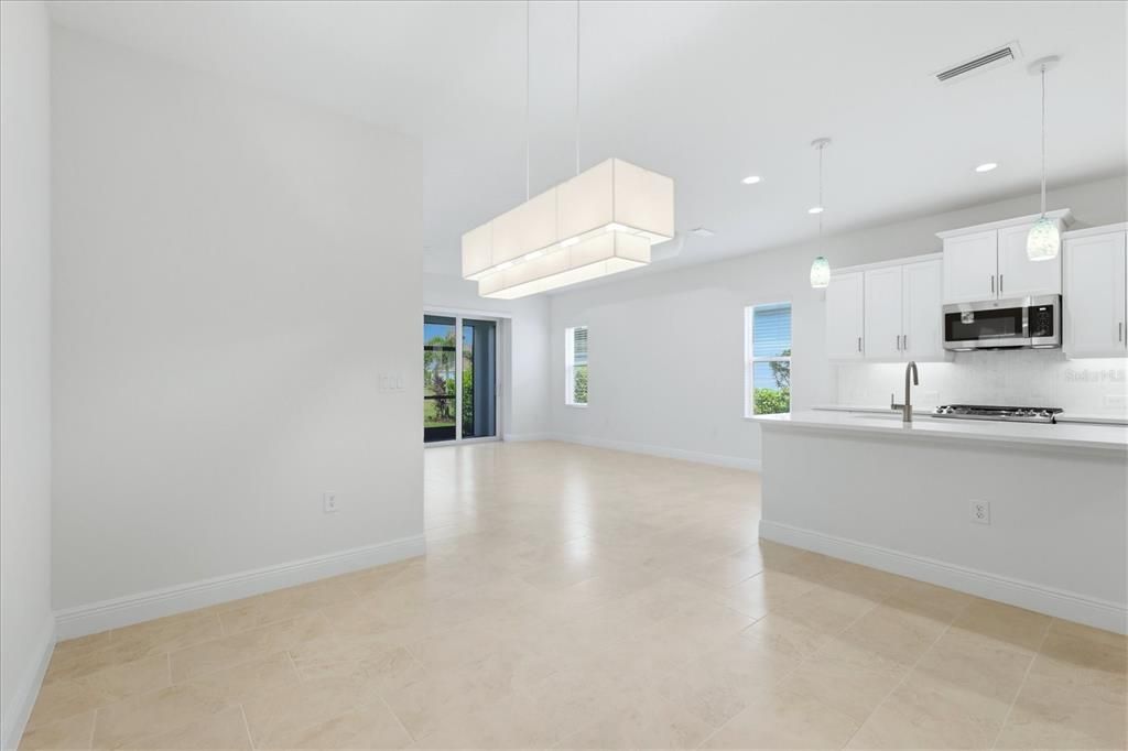 En Venta: $569,000 (3 camas, 2 baños, 1862 Pies cuadrados)