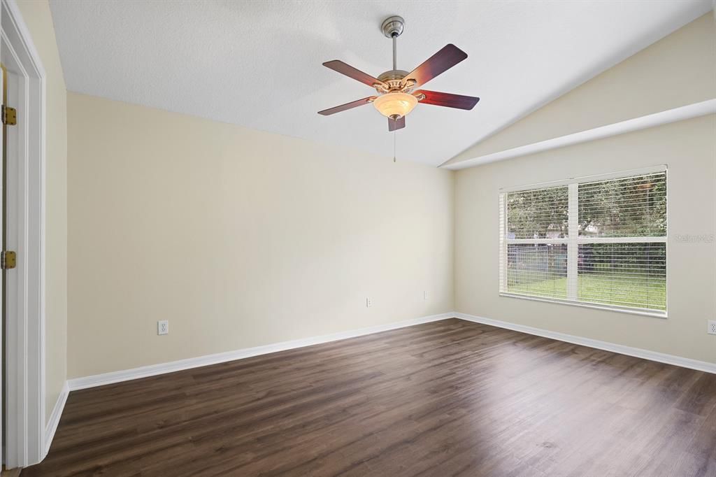 В аренду: $2,495 (4 спален, 2 ванн, 1682 Квадратных фут)