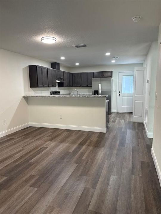 For Rent: $1,595 (3 beds, 2 baths, 1482 Square Feet)