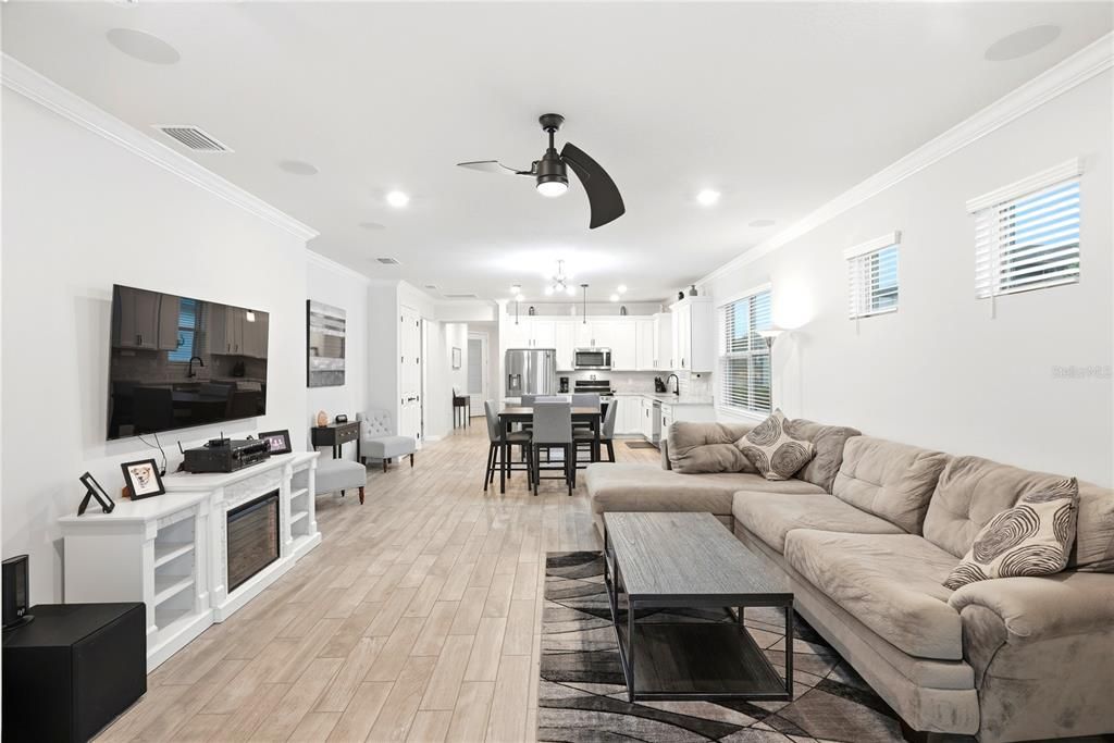 For Sale: $340,000 (2 beds, 2 baths, 1584 Square Feet)