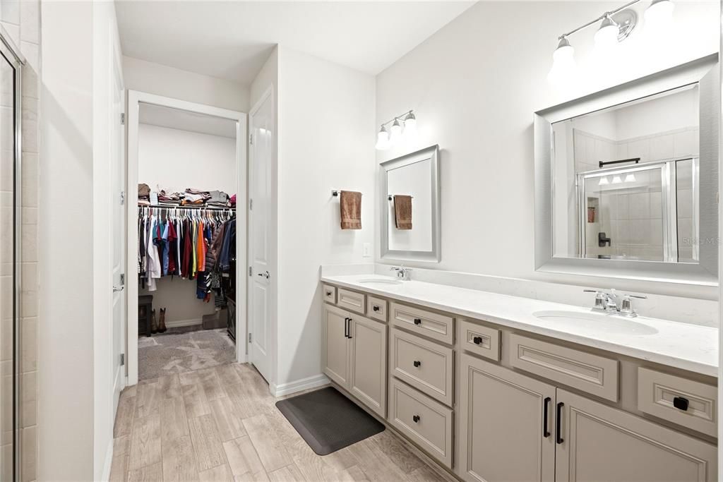 For Sale: $340,000 (2 beds, 2 baths, 1584 Square Feet)