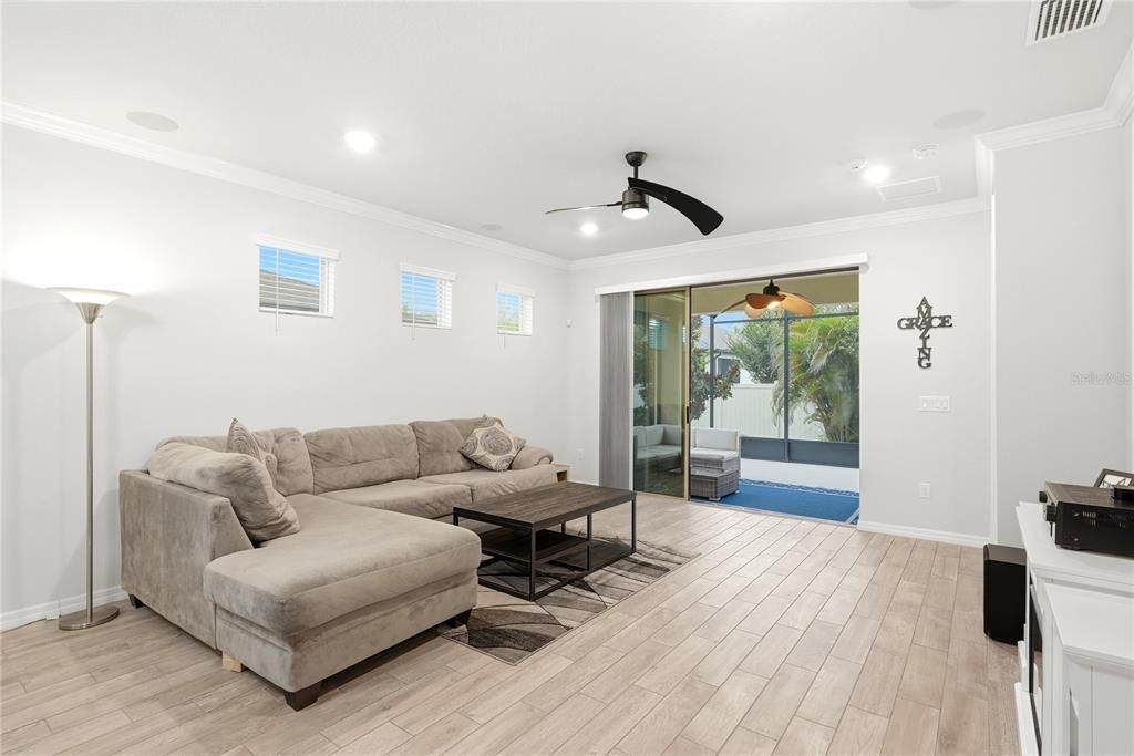 For Sale: $340,000 (2 beds, 2 baths, 1584 Square Feet)