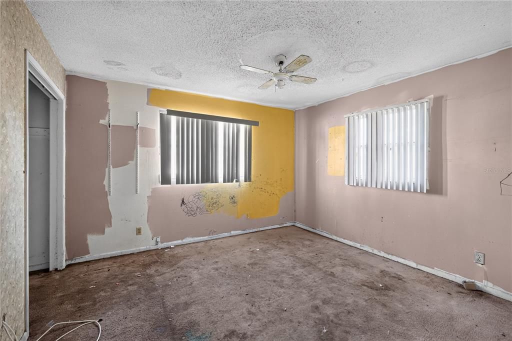 На продажу: $179,000 (2 спален, 2 ванн, 1295 Квадратных фут)