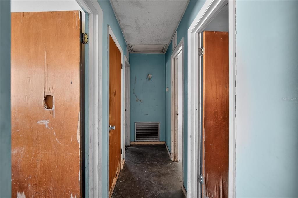 На продажу: $179,000 (2 спален, 2 ванн, 1295 Квадратных фут)