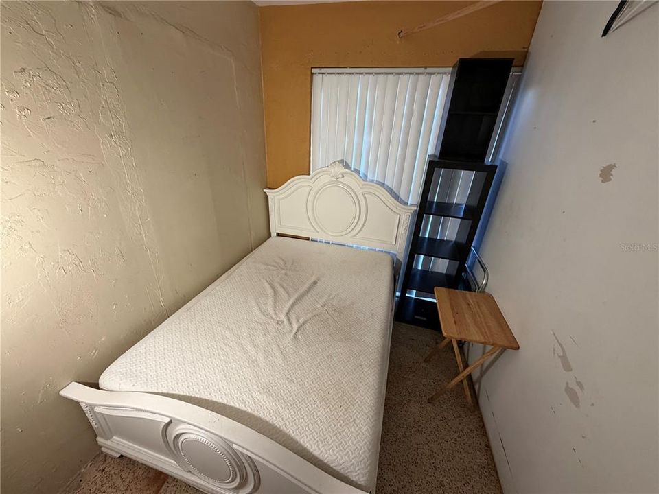 На продажу: $399,900 (10 спален, 4 ванн, 1569 Квадратных фут)