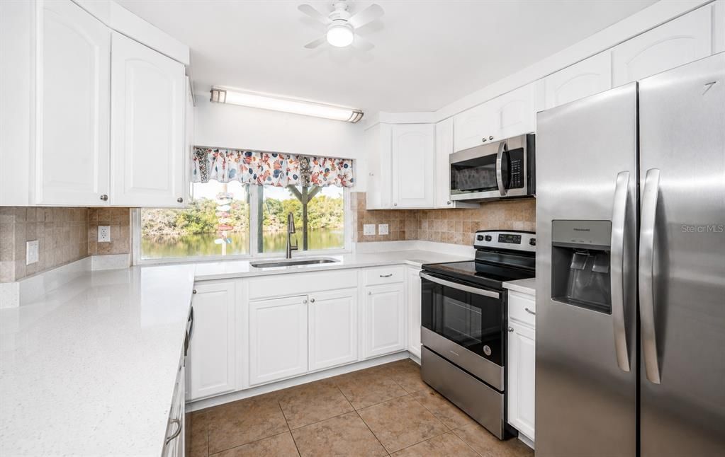 : $279,900 (3 спален, 2 ванн, 1695 Квадратных фут)