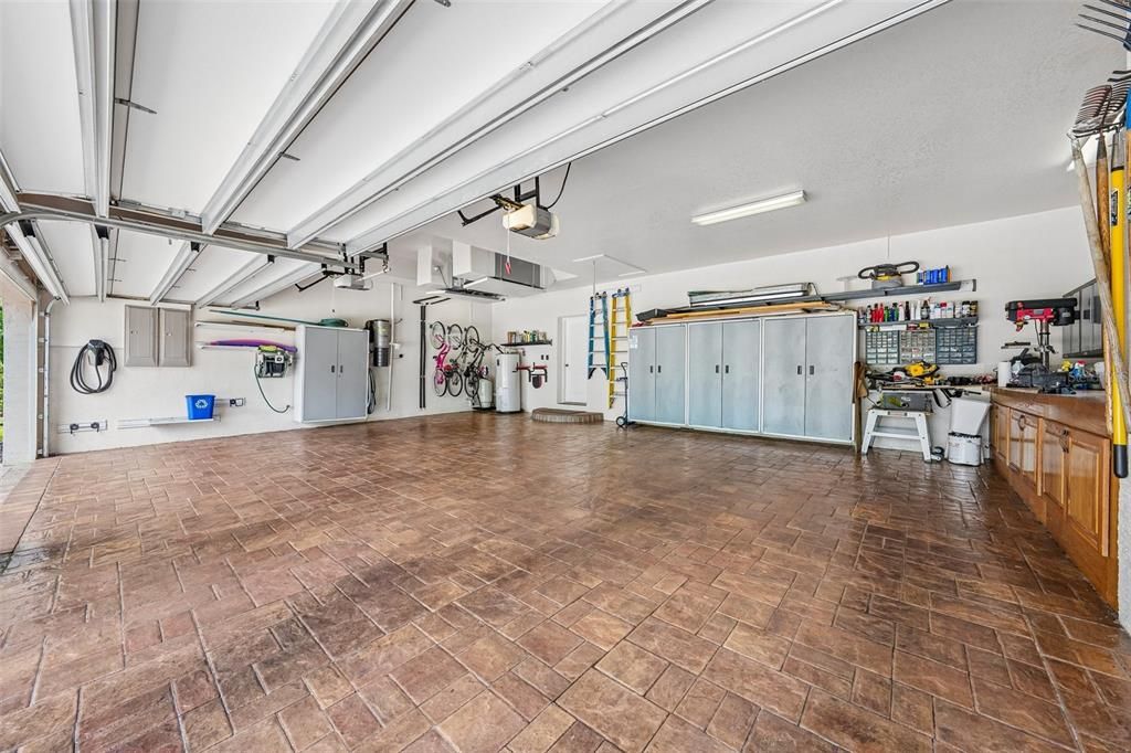En Venta: $875,000 (4 camas, 3 baños, 3391 Pies cuadrados)
