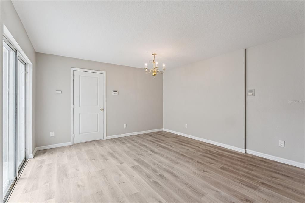 For Sale: $379,900 (3 beds, 2 baths, 1804 Square Feet)