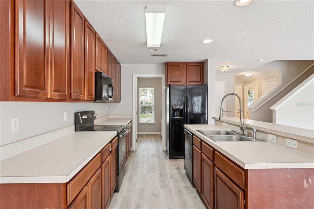 For Sale: $379,900 (3 beds, 2 baths, 1804 Square Feet)