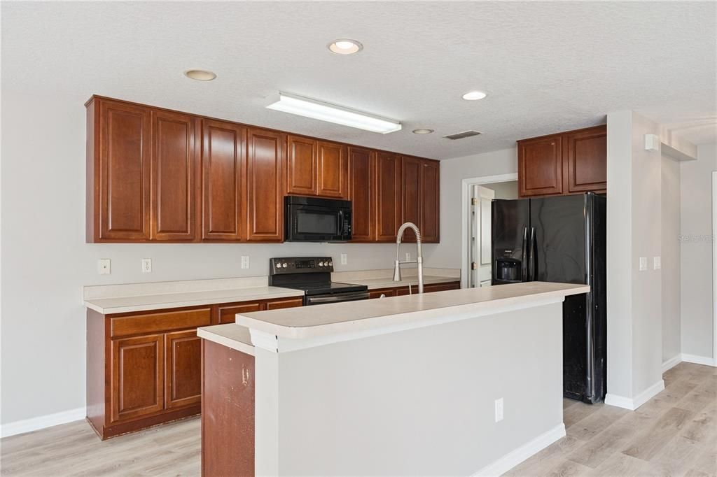 For Sale: $379,900 (3 beds, 2 baths, 1804 Square Feet)