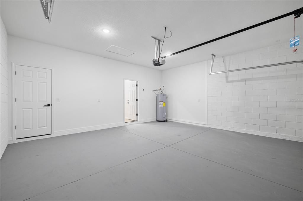 Active With Contract: $275,900 (4 beds, 2 baths, 1708 Square Feet)