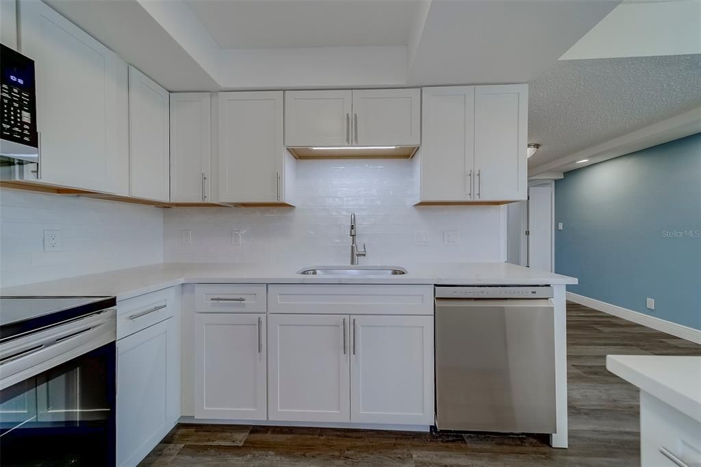В аренду: $3,400 (2 спален, 2 ванн, 1395 Квадратных фут)
