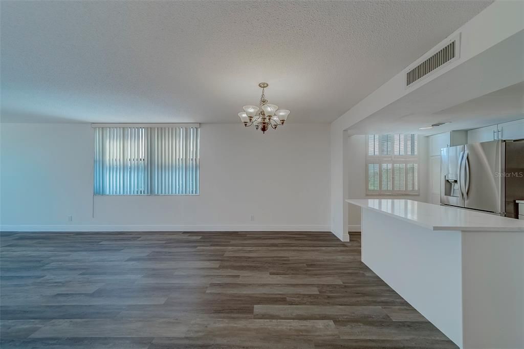 В аренду: $3,400 (2 спален, 2 ванн, 1395 Квадратных фут)