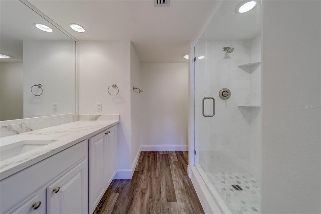 В аренду: $3,400 (2 спален, 2 ванн, 1395 Квадратных фут)