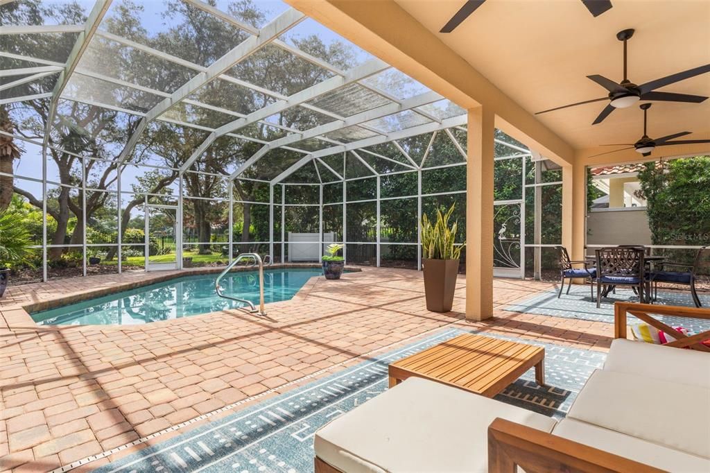 For Sale: $899,000 (3 beds, 3 baths, 2541 Square Feet)