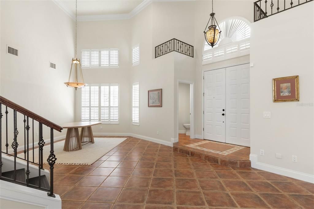 For Sale: $899,000 (3 beds, 3 baths, 2541 Square Feet)