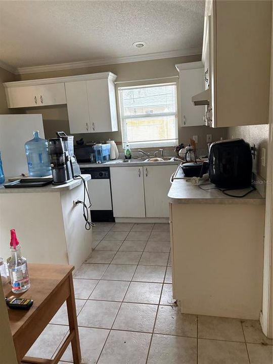 En Venta: $371,000 (3 camas, 2 baños, 1361 Pies cuadrados)