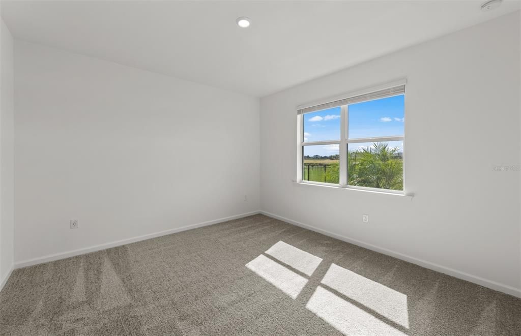 На продажу: $437,995 (3 спален, 2 ванн, 1662 Квадратных фут)