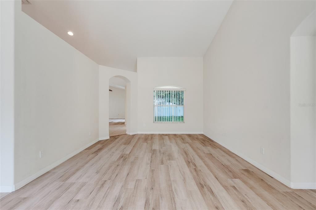 В аренду: $2,500 (4 спален, 3 ванн, 2033 Квадратных фут)